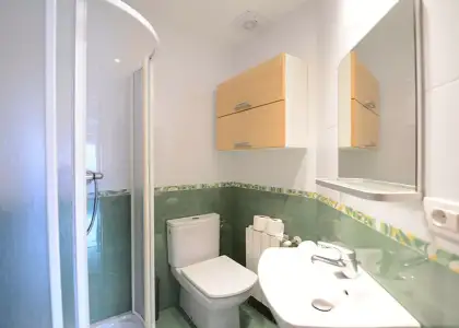 Habitación en alquiler en un apartamento de 3 dormitorios en Txurdinaga en Bilbao
