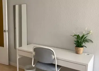 Habitación en piso compartido de 4 habitaciones en Alicante - Solo mujeres profesionales en Alicante (Alacant)