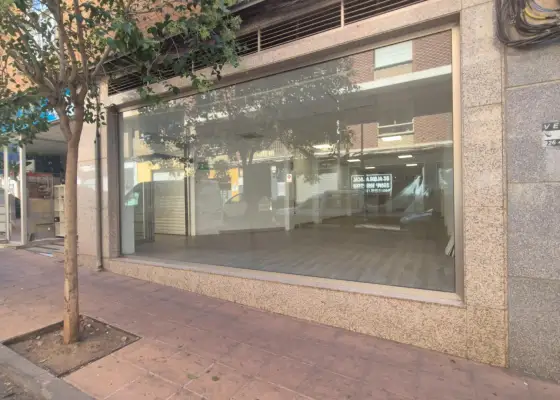Local comercial en Puertollano situado en la zona de GOYA