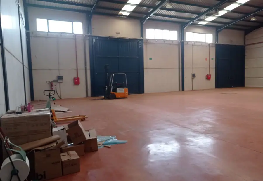 Nave Industrial en Valdepeñas, Polígono Entrecaminos en Valdepeñas