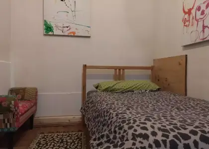 Se alquila habitación en piso compartido de 3 habitaciones en Barcelona en Barcelona