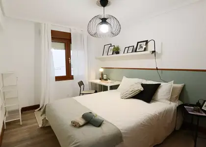 Se alquila habitación en piso de 4 habitaciones en Bilbao en Bilbao