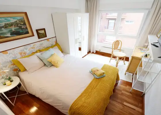 Se alquila habitación en piso de 4 habitaciones en Santutxu en Bilbao