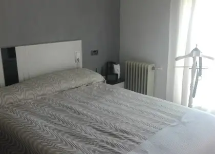 se vende casa adosada en Manzanares