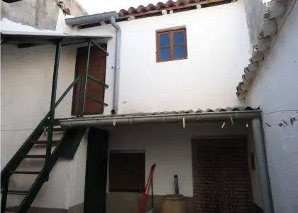 Se vende casa de pueblo en Manzanares