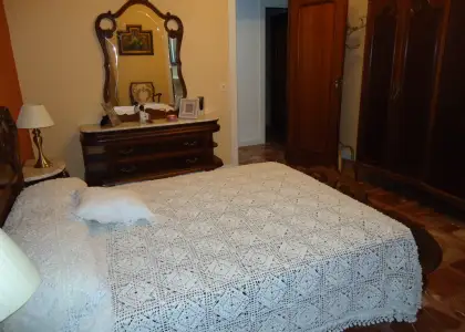 Se vende piso de cuatro dormitorios centrico y luminoso en Manzanares