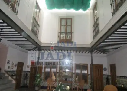 venta de casa en Valdepeñas, CENTRO en Valdepeñas