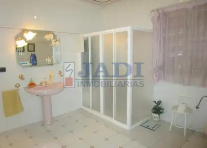 venta de casa en Valdepeñas, CENTRO en Valdepeñas